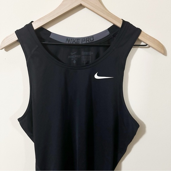 Nike Pro Dri Fit Womens Black Sleeveless Tank Top Shirt Size Large - Picture 3 of 9
